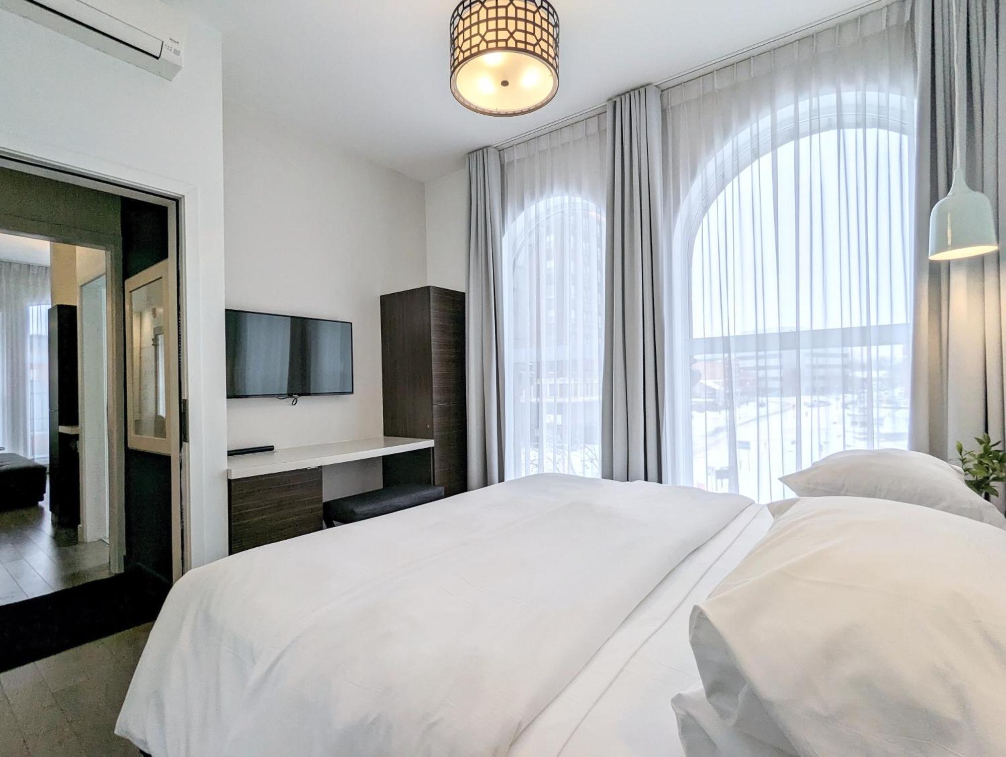 Hotel Oui Go! Trois-Rivières Екстериор снимка